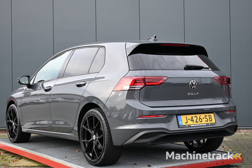 Volkswagen Golf 1.5 TSI Life Business