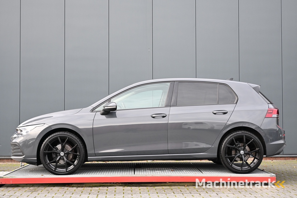 Volkswagen Golf 1.5 TSI Life Business