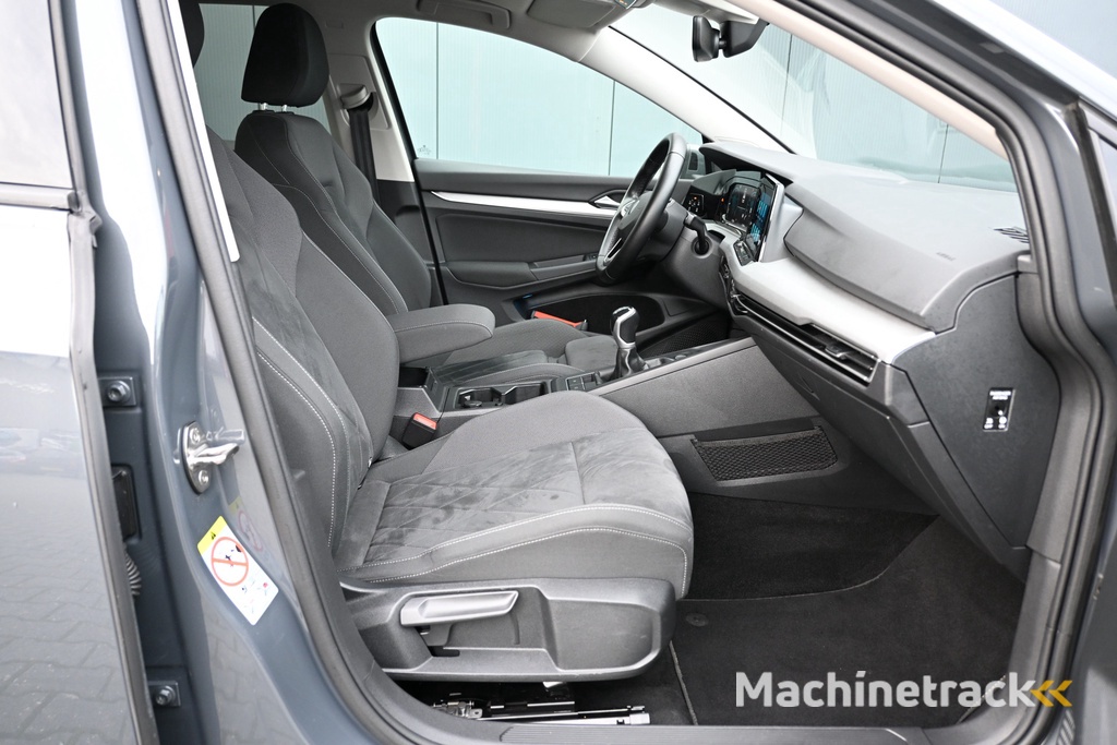 Volkswagen Golf 1.5 TSI Life Business