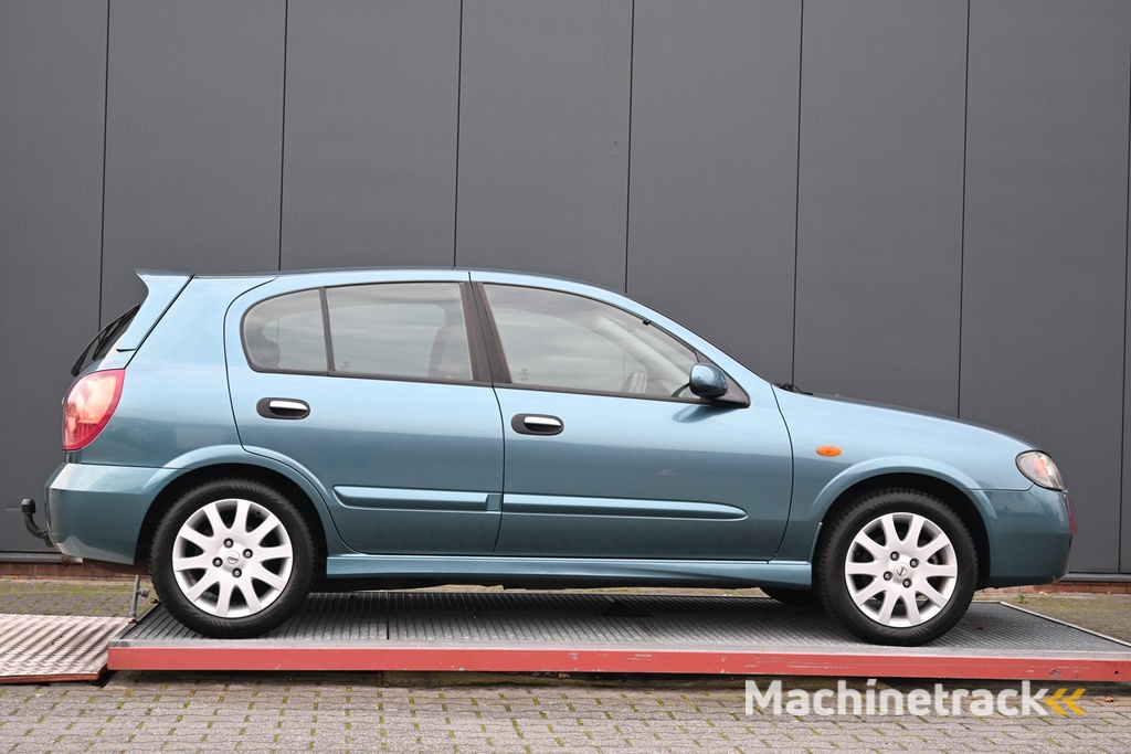Nissan Almera 1.8 Visia trekhaak