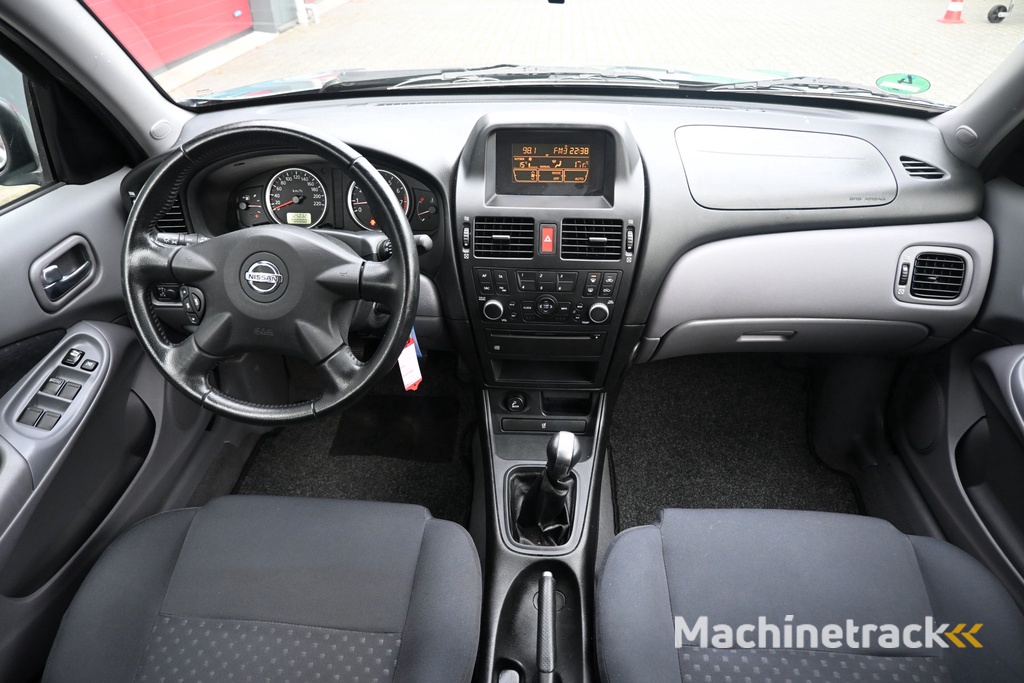 Nissan Almera 1.8 Visia trekhaak