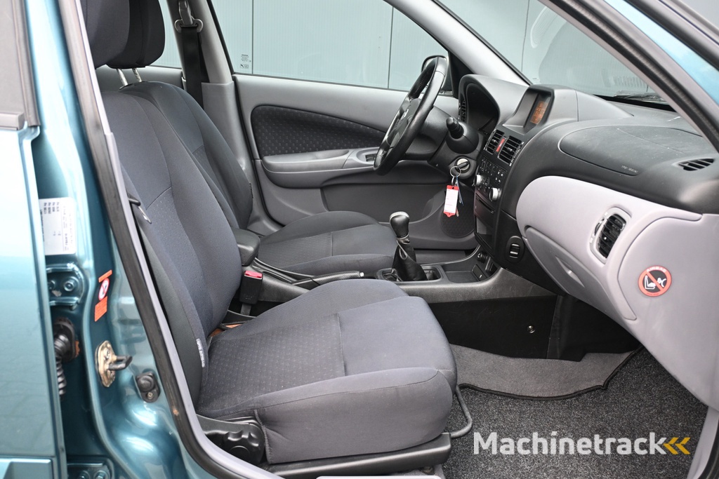 Nissan Almera 1.8 Visia trekhaak