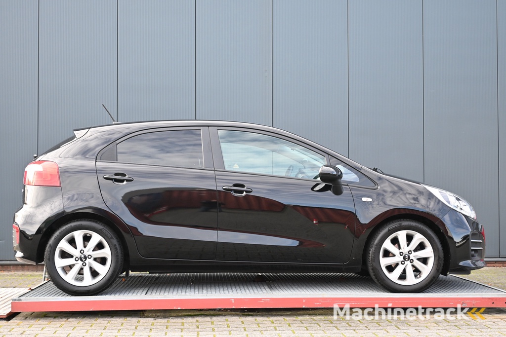 Kia Rio 1.2 CVVT DynamicLine camera