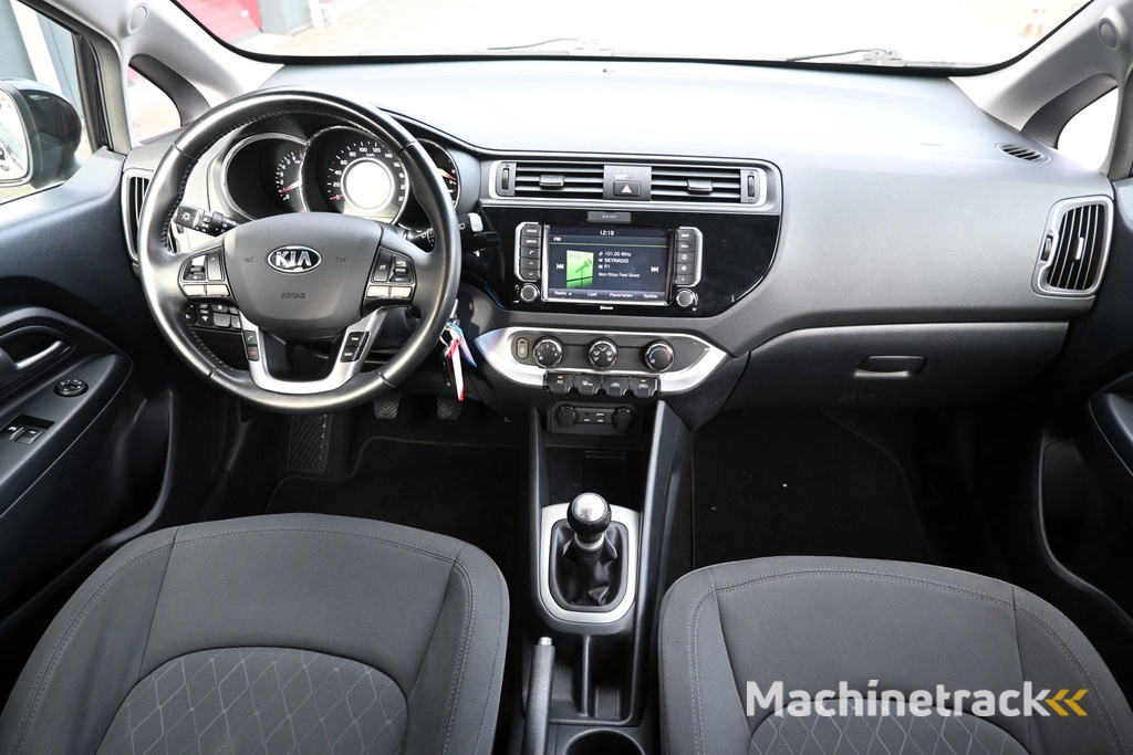 Kia Rio 1.2 CVVT DynamicLine camera