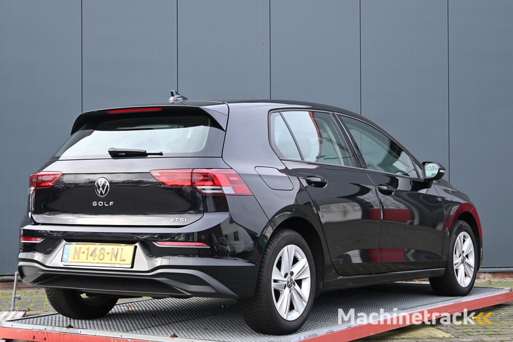 Volkswagen Golf 1.0 eTSI Life