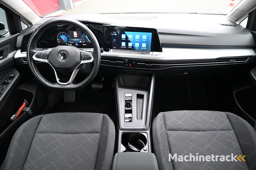 Volkswagen Golf 1.0 eTSI Life