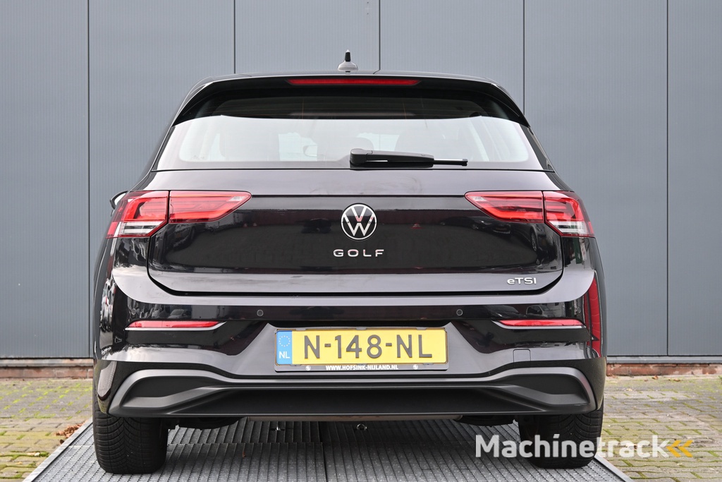 Volkswagen Golf 1.0 eTSI Life