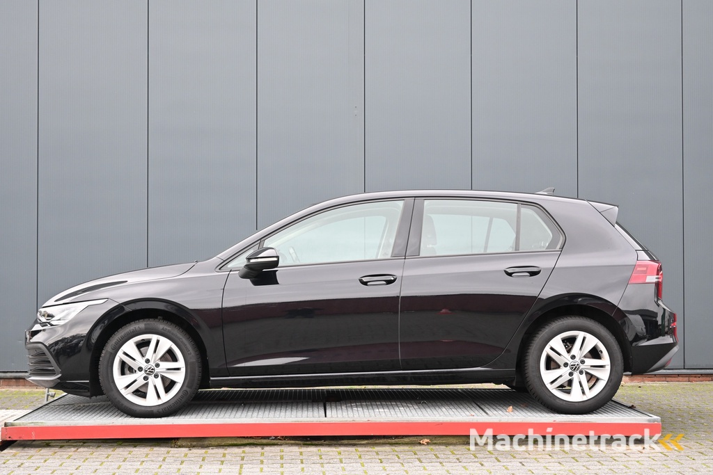 Volkswagen Golf 1.0 eTSI Life