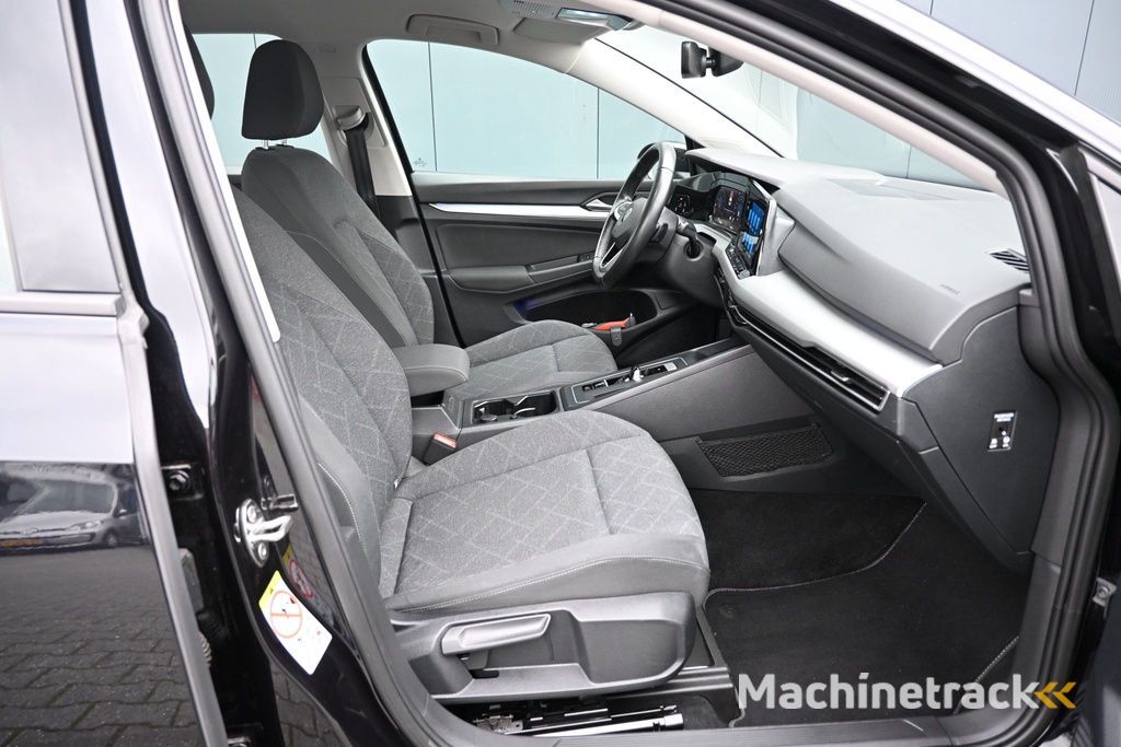 Volkswagen Golf 1.0 eTSI Life