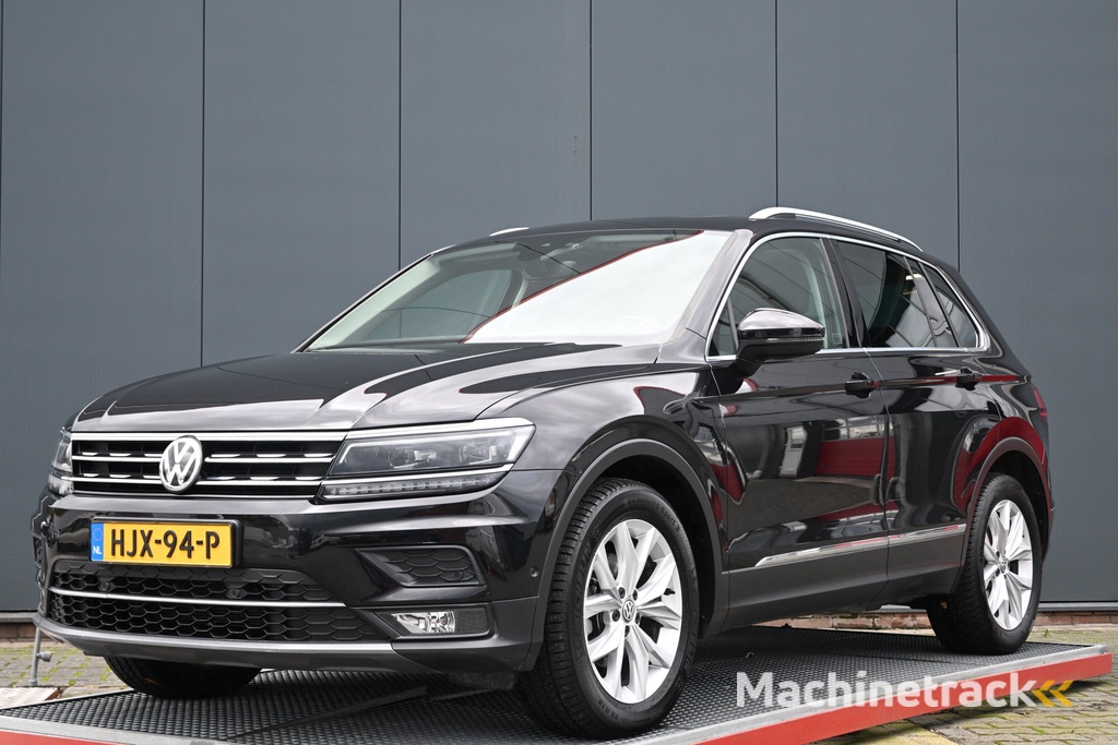 Volkswagen Tiguan 1.5 TSI ACT Highline panoramadak camera