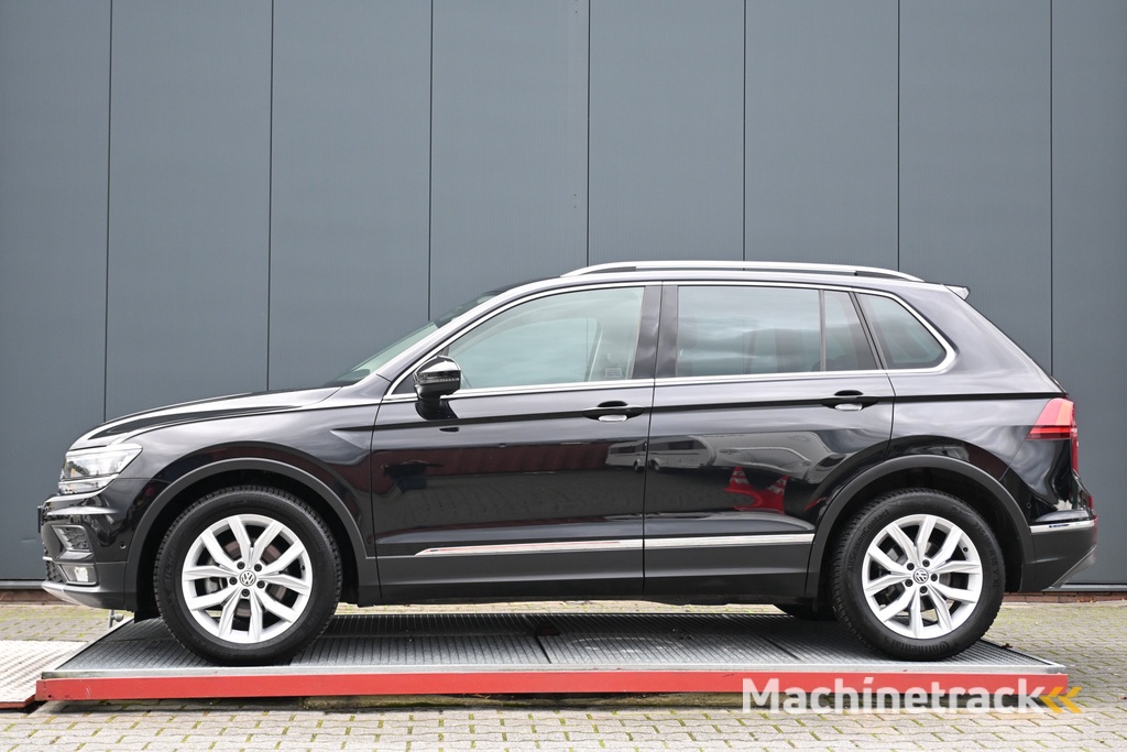Volkswagen Tiguan 1.5 TSI ACT Highline panoramadak camera