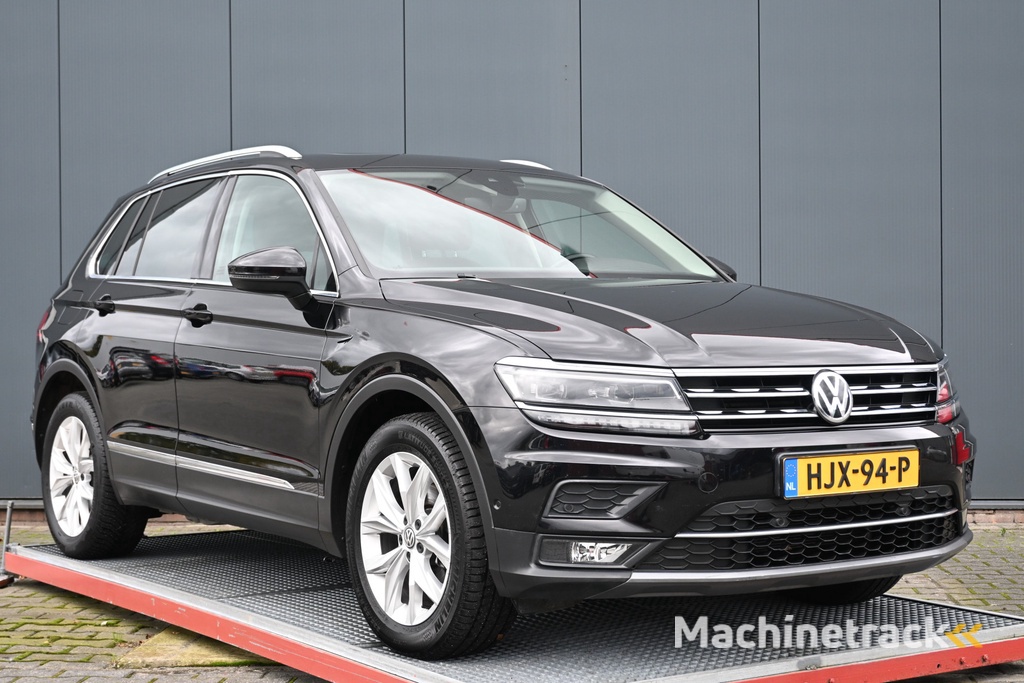Volkswagen Tiguan 1.5 TSI ACT Highline panoramadak camera