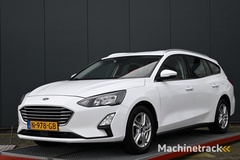 ford-focus-wagon-1.0-ecoboost-trend-edition-business-camera