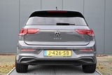 Minituur van Volkswagen Golf 1.5 TSI Life Business
