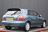 Minituur van Nissan Almera 1.8 Visia trekhaak