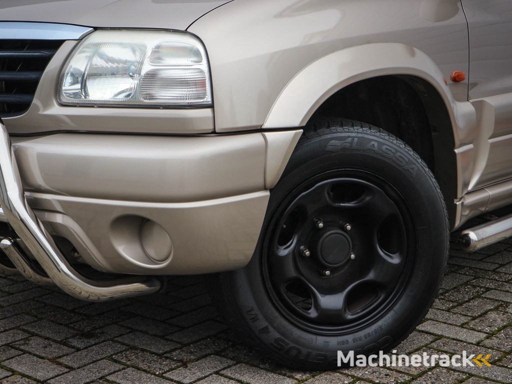 Suzuki Grand Vitara 1.6 Metal Top Wide Body | Audio | Elektrische ramen | Centrale vergrendeling |