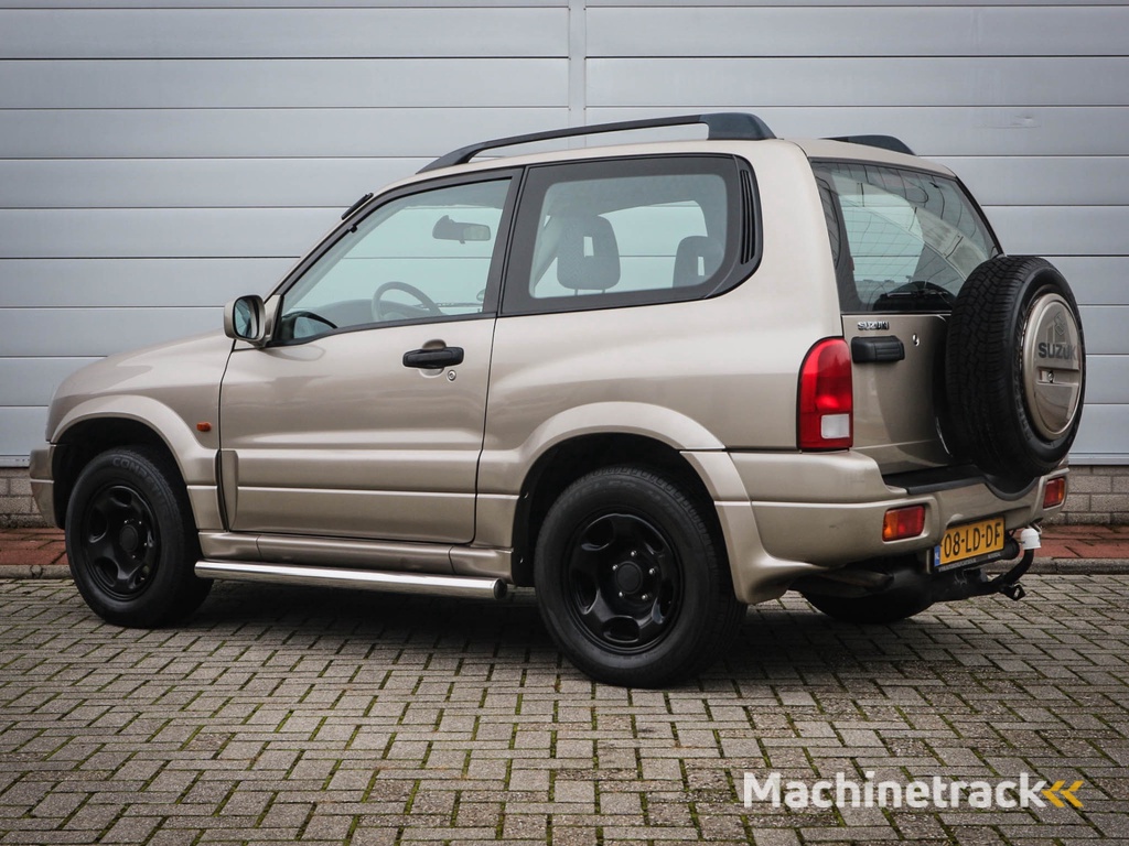 Suzuki Grand Vitara 1.6 Metal Top Wide Body | Audio | Elektrische ramen | Centrale vergrendeling |