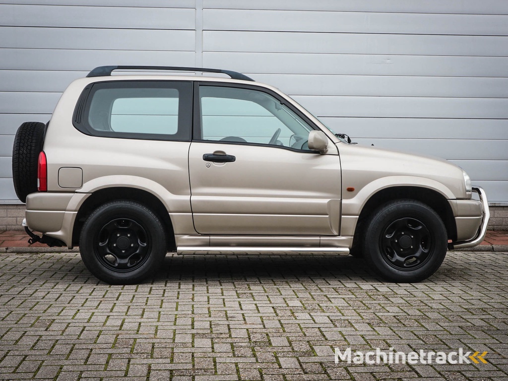Suzuki Grand Vitara 1.6 Metal Top Wide Body | Audio | Elektrische ramen | Centrale vergrendeling |