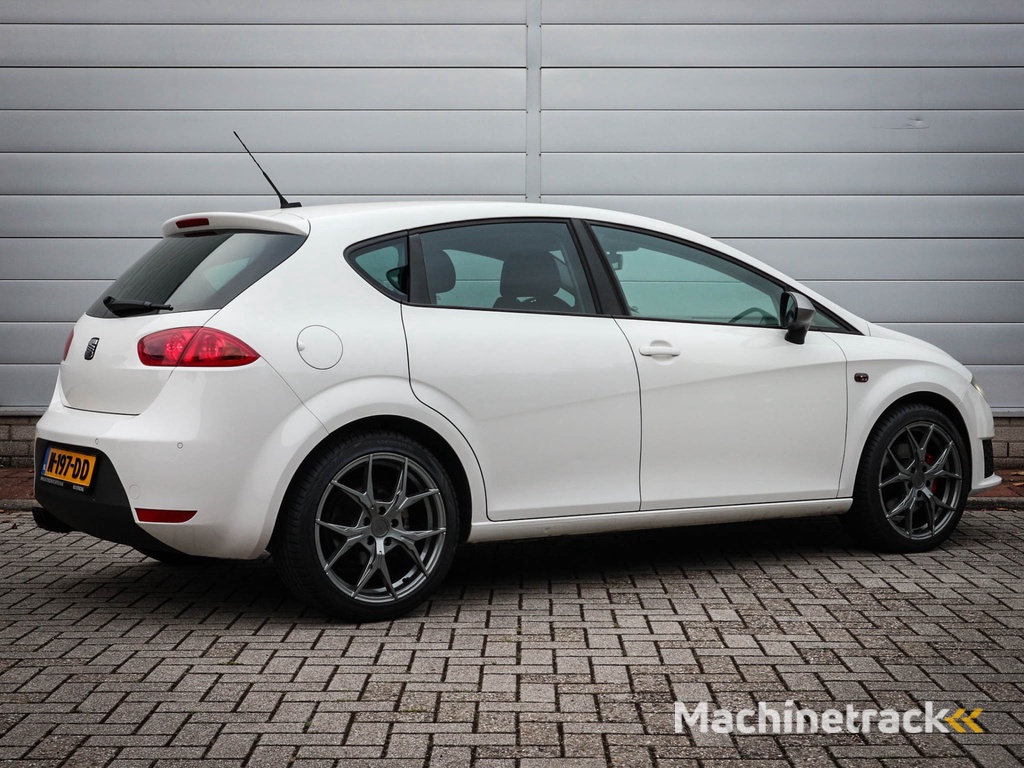 SEAT Leon 2.0 TFSI FR | Clima | Cruise | Navi | Pdc | Lichtmetaal | All season |