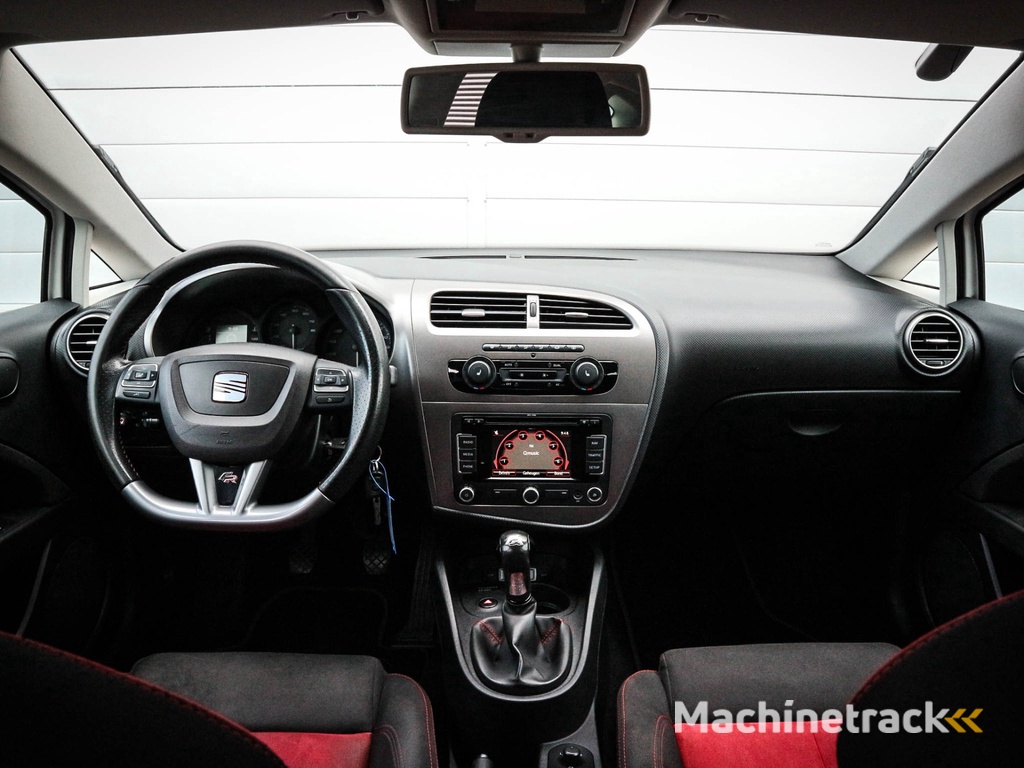 SEAT Leon 2.0 TFSI FR | Clima | Cruise | Navi | Pdc | Lichtmetaal | All season |