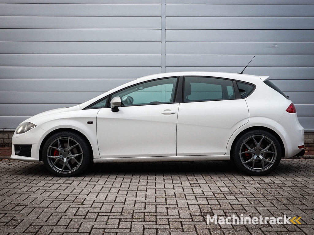 SEAT Leon 2.0 TFSI FR | Clima | Cruise | Navi | Pdc | Lichtmetaal | All season |