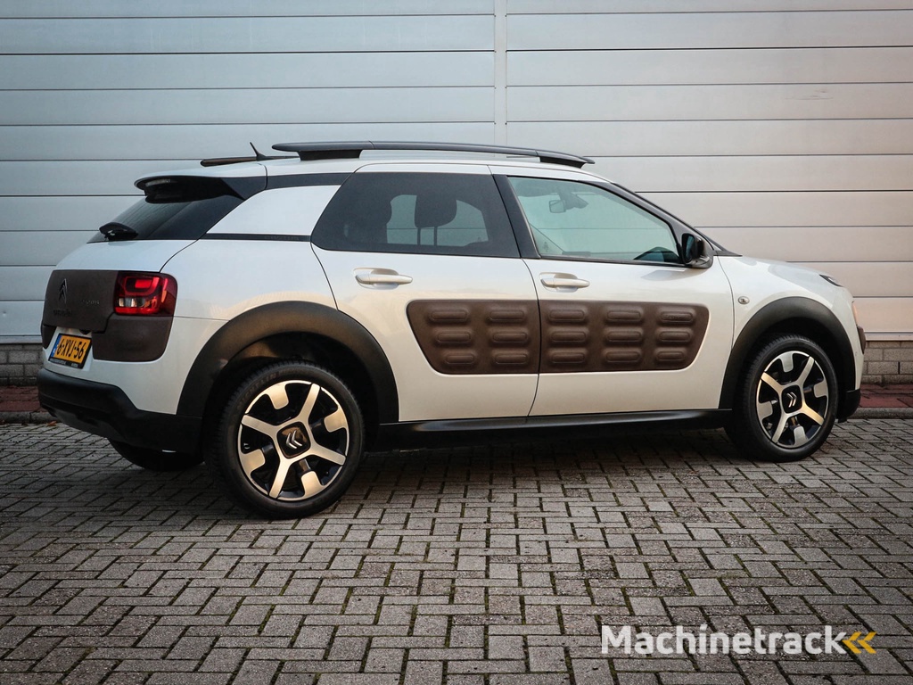 Citroën C4 Cactus 1.2 e-VTi Shine | Clima | Cruise | Navi | 17 inch | Pdc | Allseason |