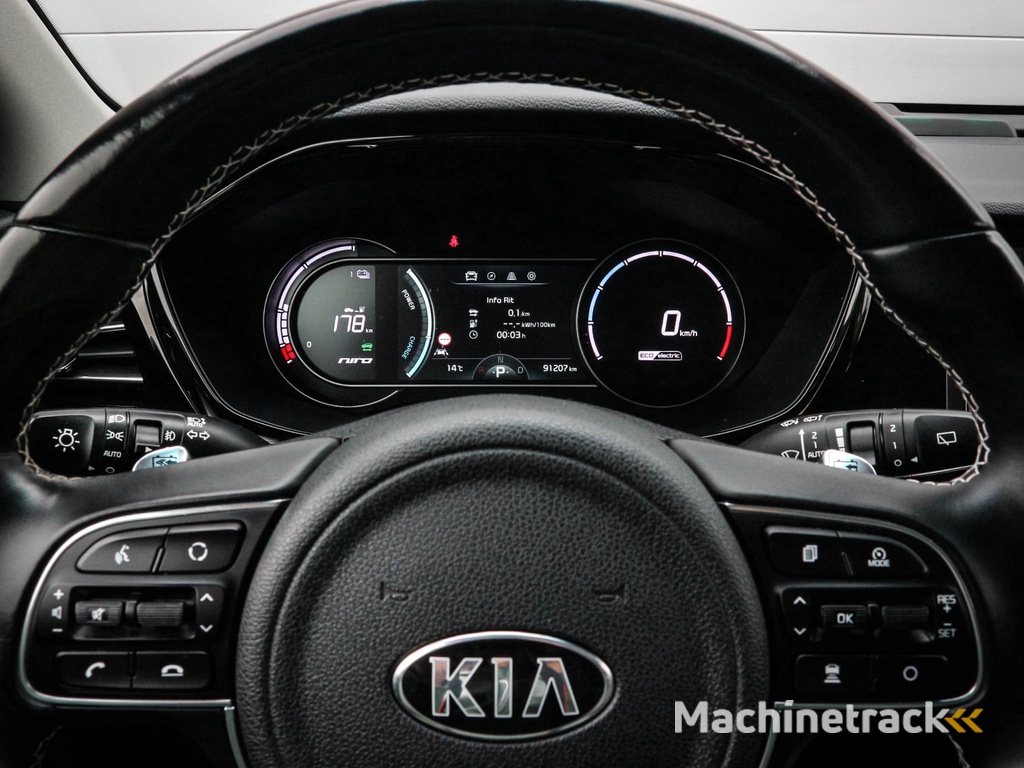 Kia e-Niro DynamicLine 64 kWh | Clima | Cruise | Navi | Pdc | Led | Camera | 3 fase lader