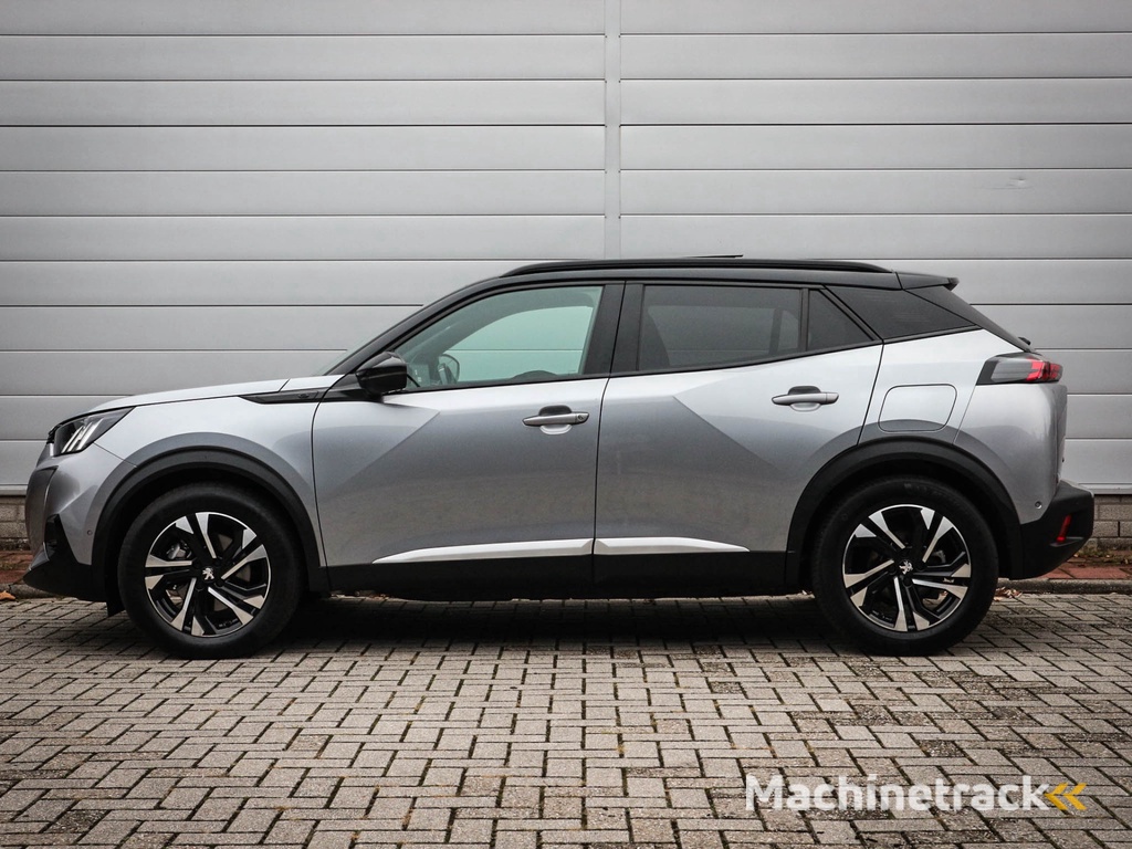 Peugeot e-2008 EV GT 50 kWh | Clima | Cruise | Navi | Panoramadak | Lichtmetaal | pdc | Camera | Led | Trekhaak |