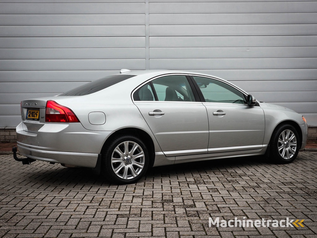 Volvo S80 2.0 T Momentum | Clima | Cruise | Leer | Stoelverwarming | Trekhaak | 17 inch |