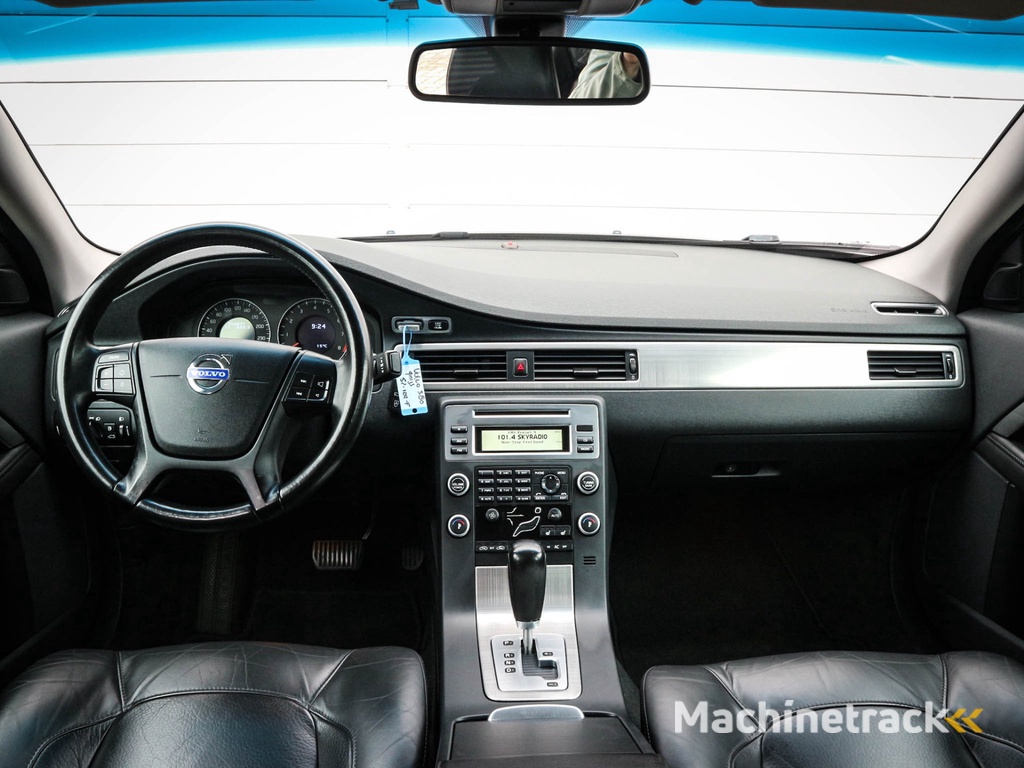 Volvo S80 2.0 T Momentum | Clima | Cruise | Leer | Stoelverwarming | Trekhaak | 17 inch |