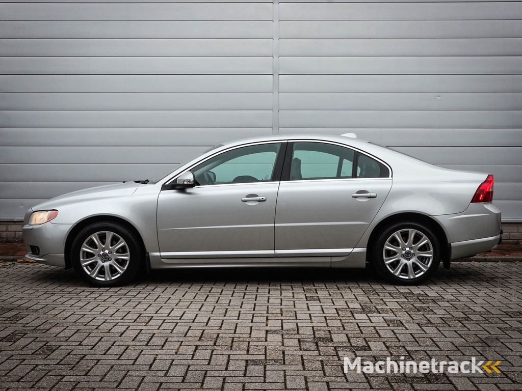 Volvo S80 2.0 T Momentum | Clima | Cruise | Leer | Stoelverwarming | Trekhaak | 17 inch |