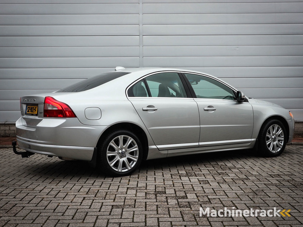 Volvo S80 2.0 T Momentum | Clima | Cruise | Leer | Stoelverwarming | Trekhaak | 17 inch |