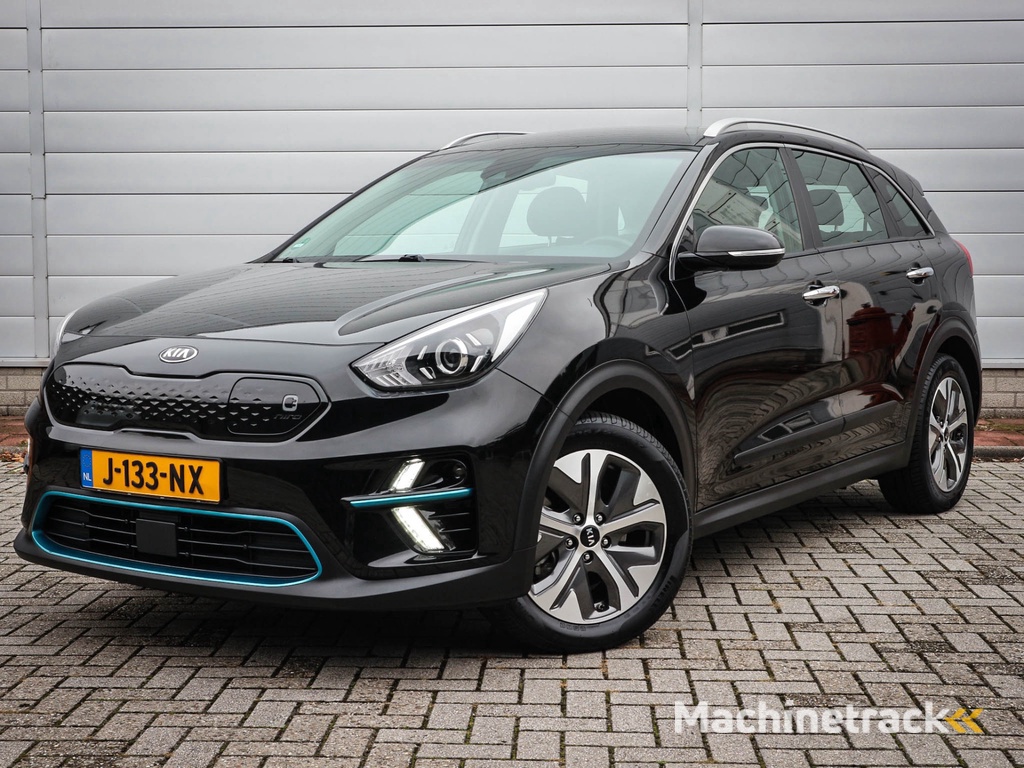 Kia e-Niro DynamicLine 64 kWh | Clima | Cruise | Navi | Pdc | Led | Camera | 3 fase lader