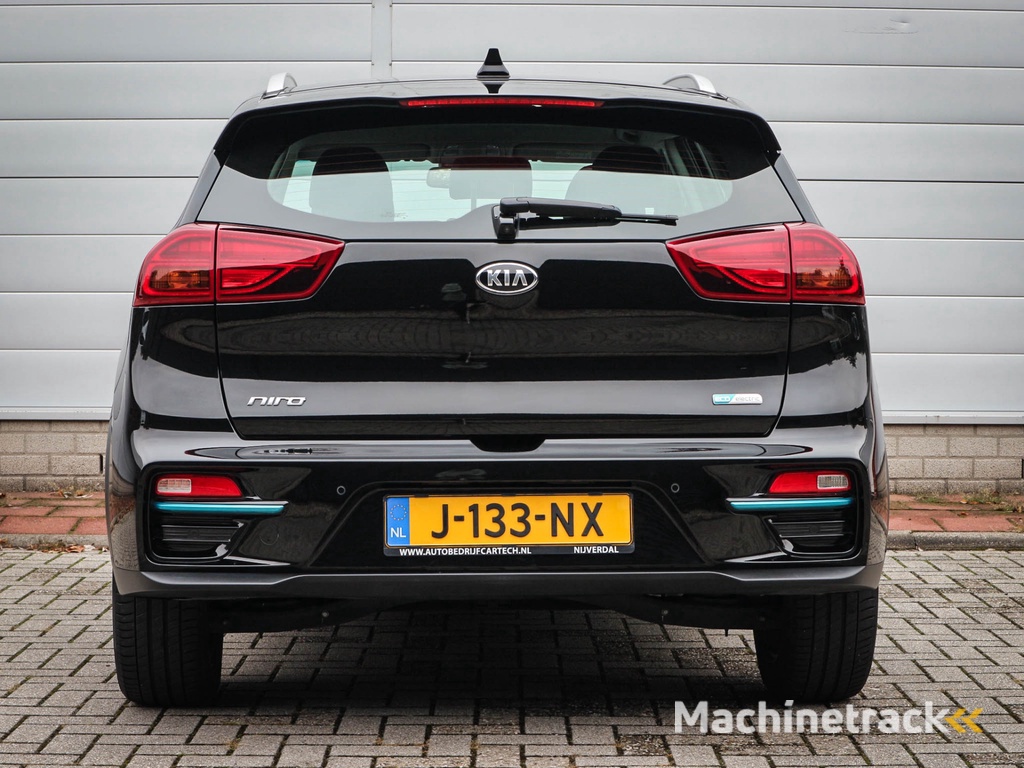 Kia e-Niro DynamicLine 64 kWh | Clima | Cruise | Navi | Pdc | Led | Camera | 3 fase lader