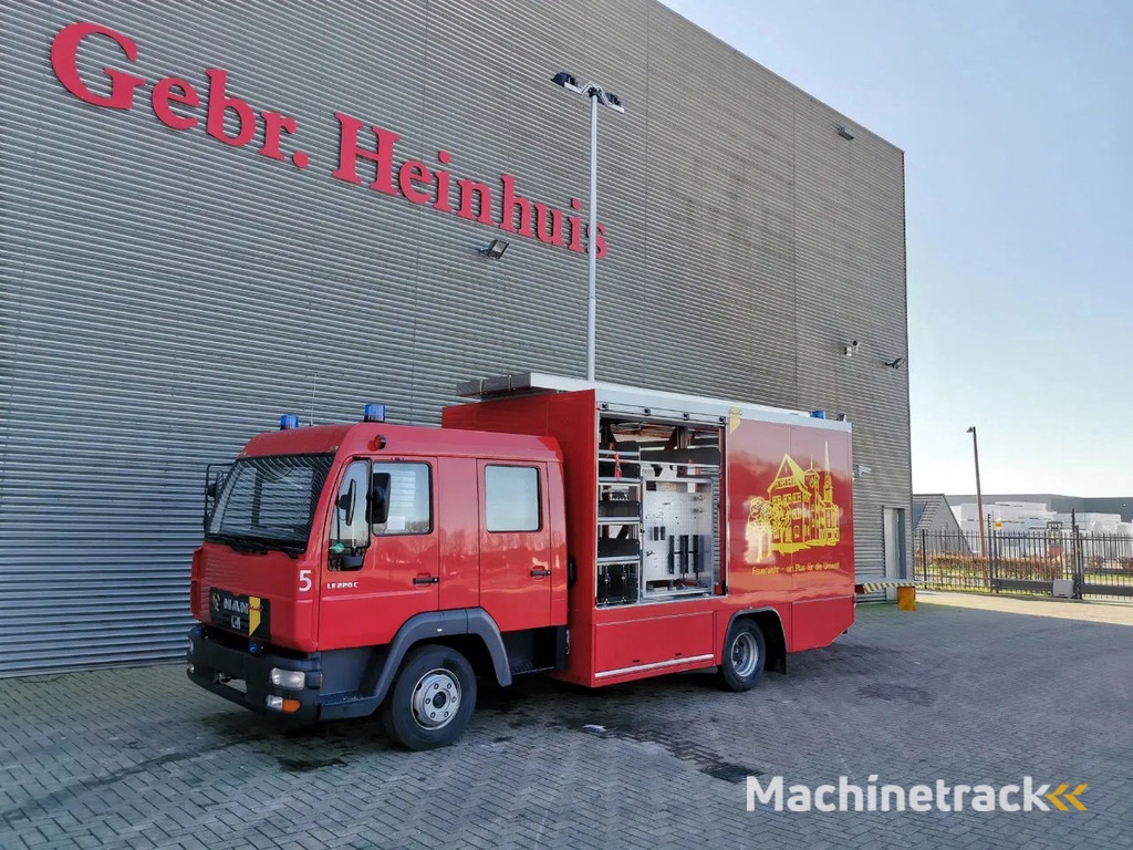 MAN LE 10.225 LC 4x2 DOKA