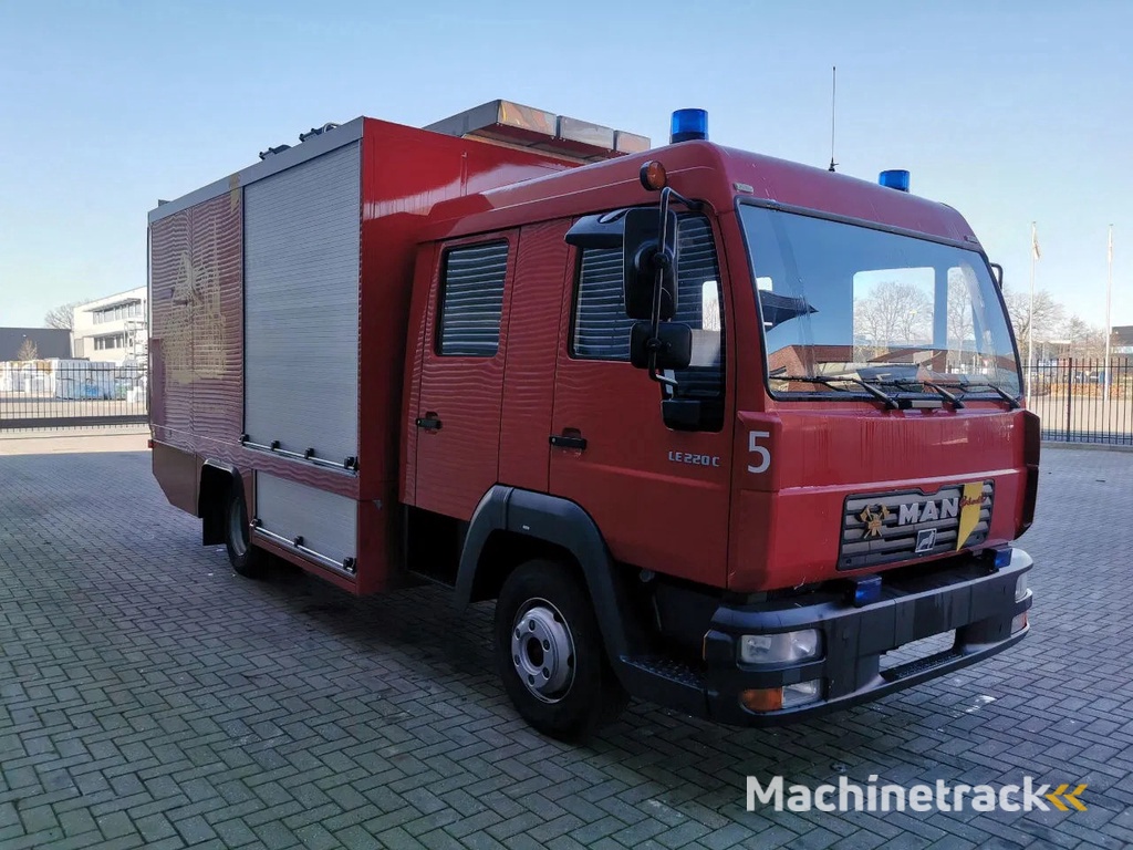 MAN LE 10.225 LC 4x2 DOKA