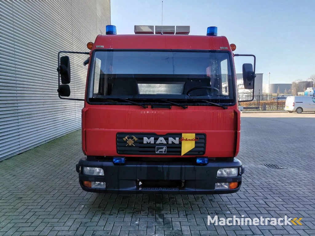 MAN LE 10.225 LC 4x2 DOKA