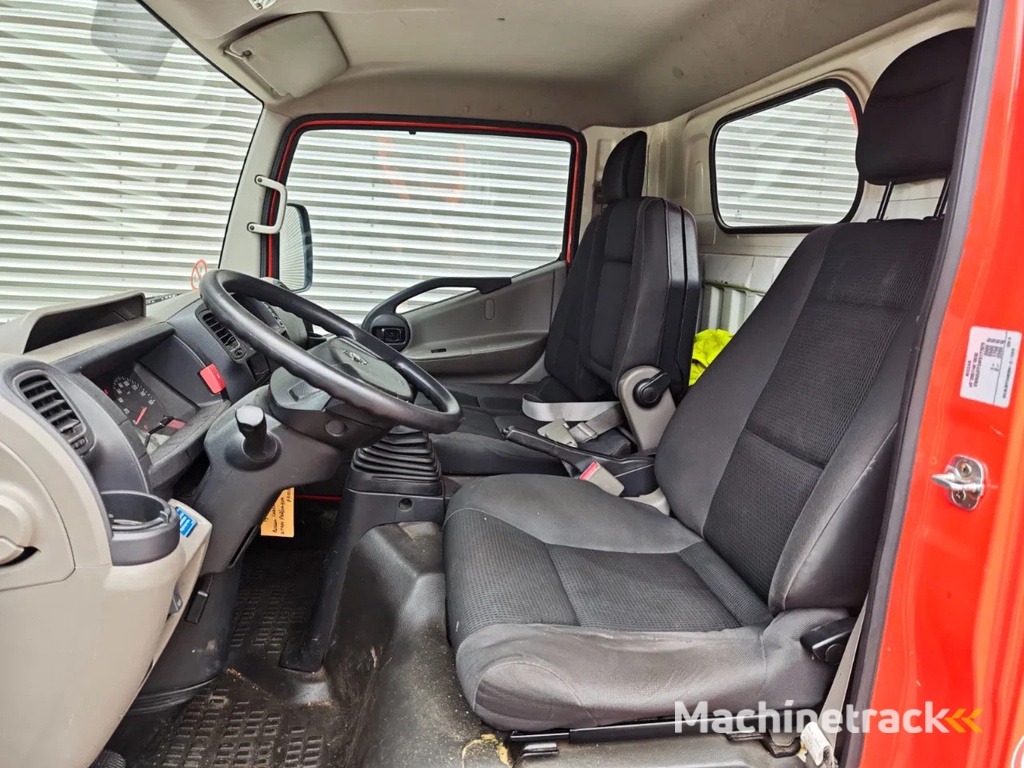 Nissan Cabstar 35.12 NT400 Palfinger P210BK