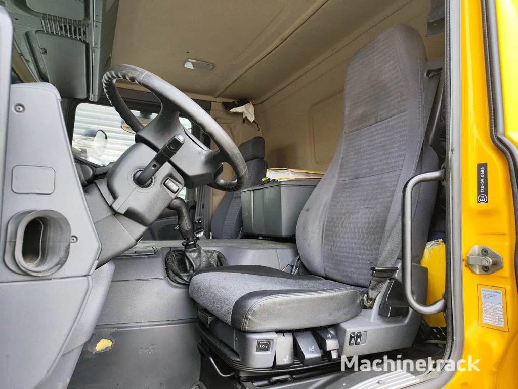 Scania P340 6x4 Liebherr LTF 1035-3.1!