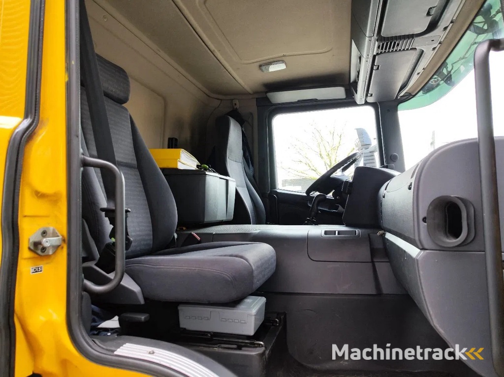 Scania P340 6x4 Liebherr LTF 1035-3.1!