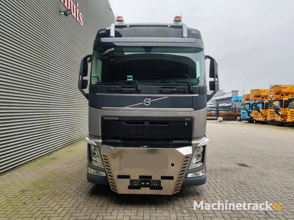 Fassi F1650 RA.2.28 XHE-Dynamic Volvo FH 540 8x4