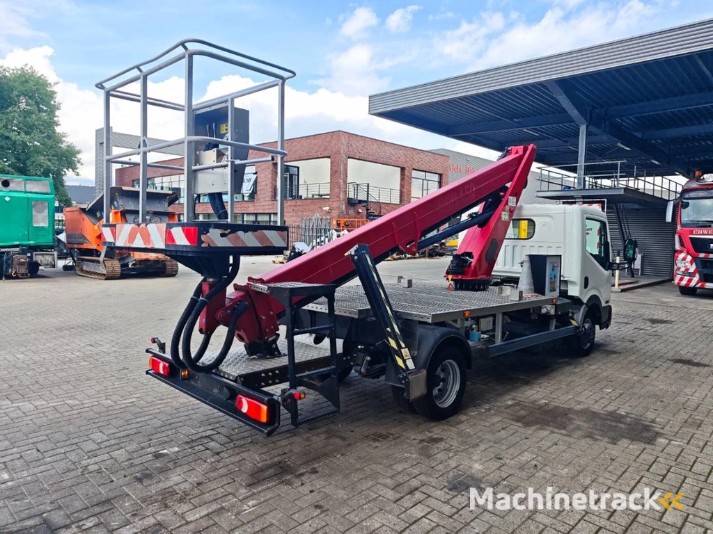 Nissan Cabstar 35.12 NT400 CTE B-Lift 150 Pro 6 Pieces!