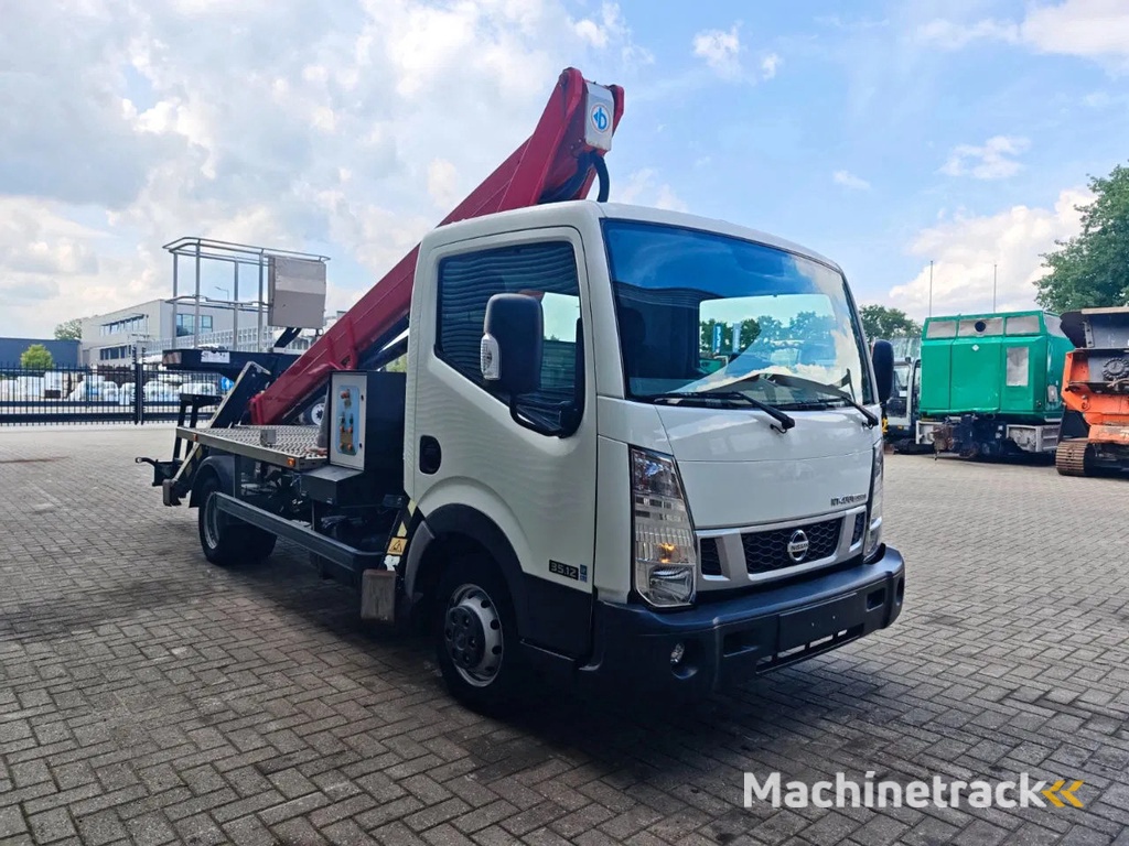 Nissan Cabstar 35.12 NT400 CTE B-Lift 150 Pro 6 Pieces!