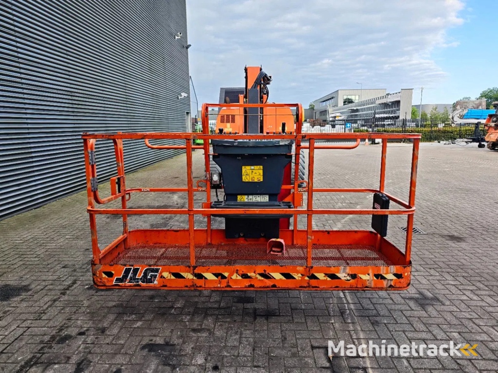 JLG H800 AJ Hybrid