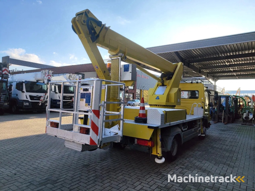 Mercedes-Benz Atego 816 4x2 Wumag WT 170