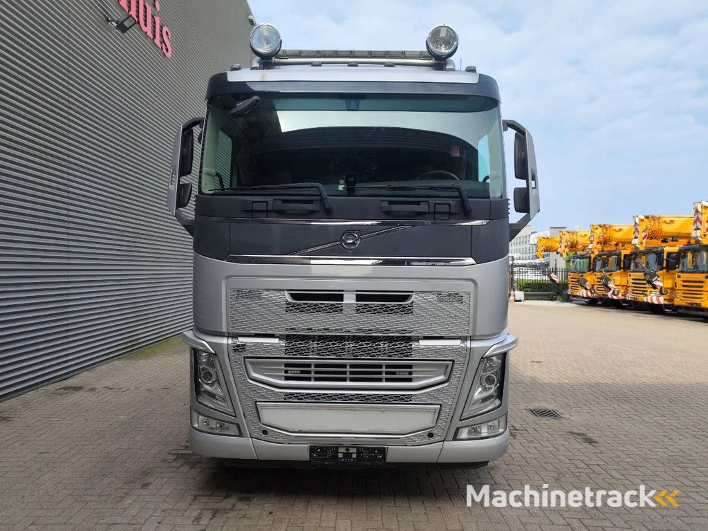 Volvo FH 500 8x4 Tridem Euro 6 HMF 4020K-8