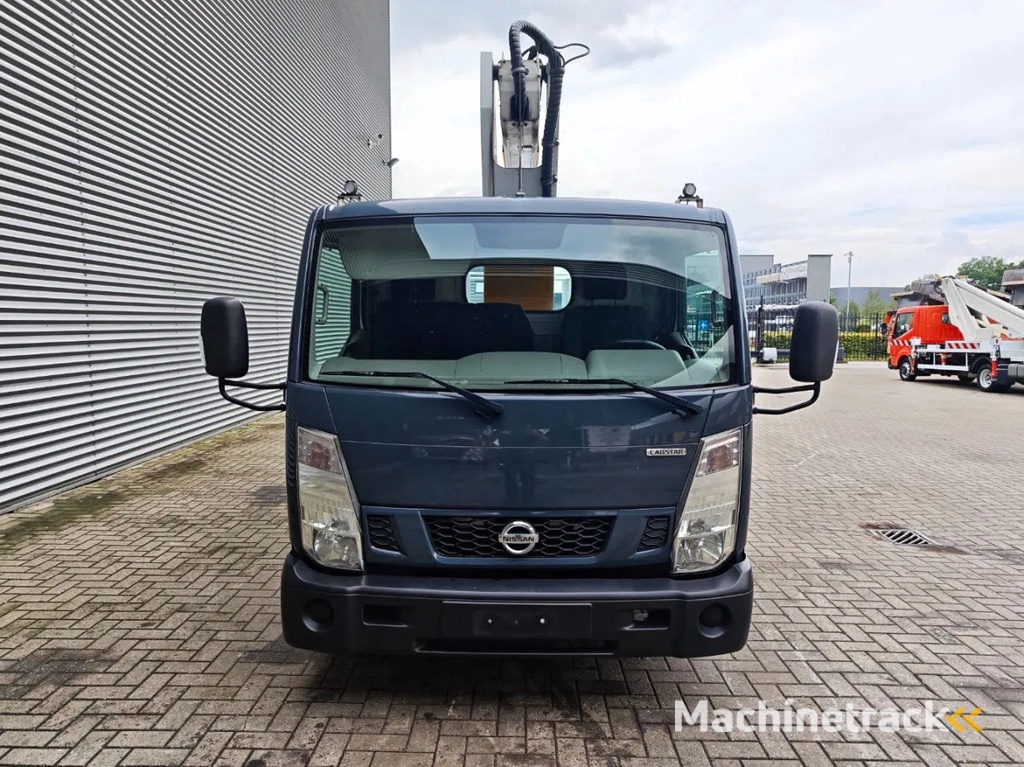 Nissan Cabstar 35.12 NT400 Multitel MJ201