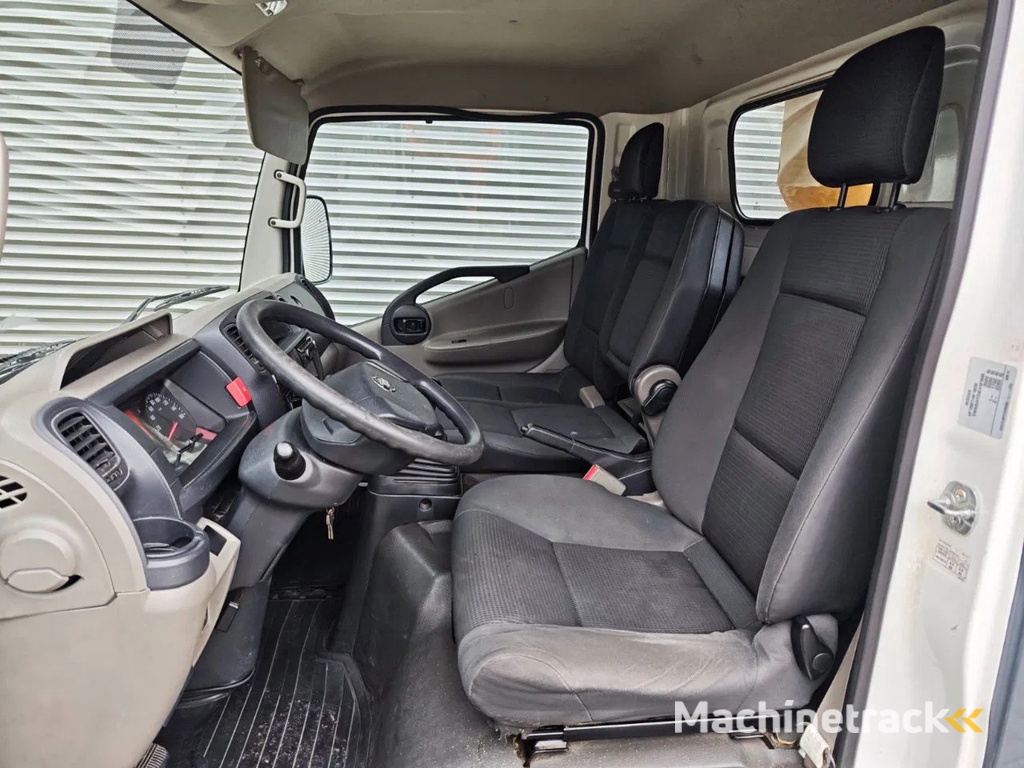 Multitel MJ201 Nissan Cabstar 35.12 NT400