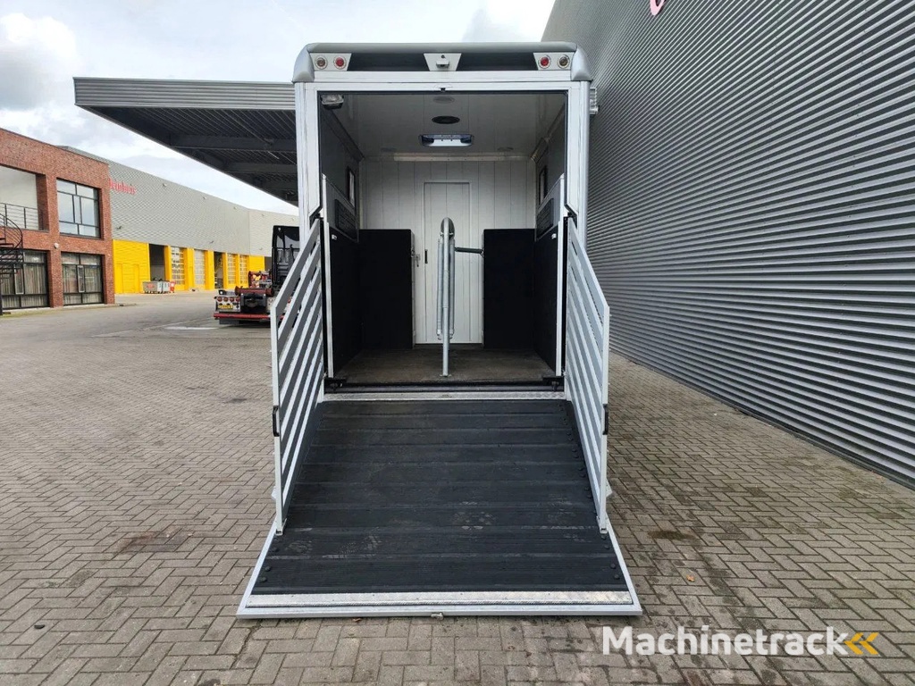 Mercedes-Benz Sprinter 515 CDI Böckmann Horsetruck 24.500 KM Topcondition!