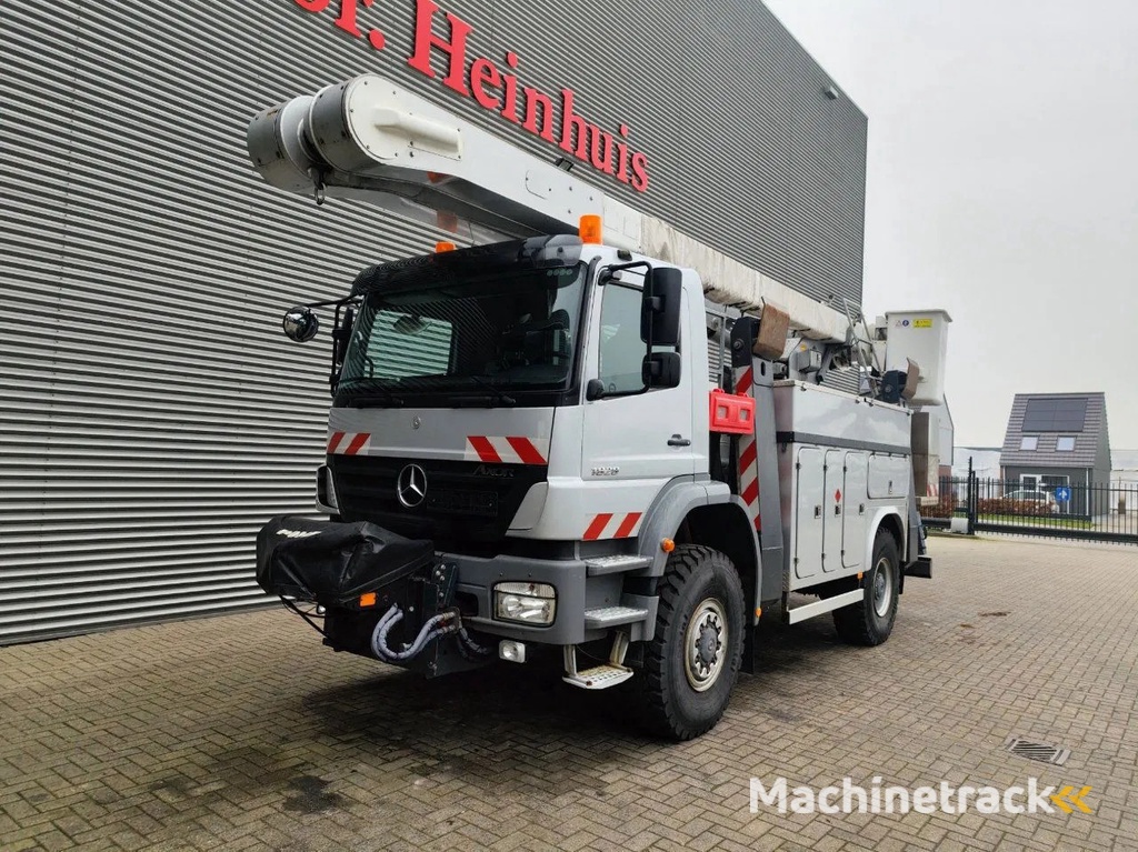 Mercedes-Benz Axor 1824 4x4 Versalift VO-355-MHI Winch 69 kV Topcondition German Truck!